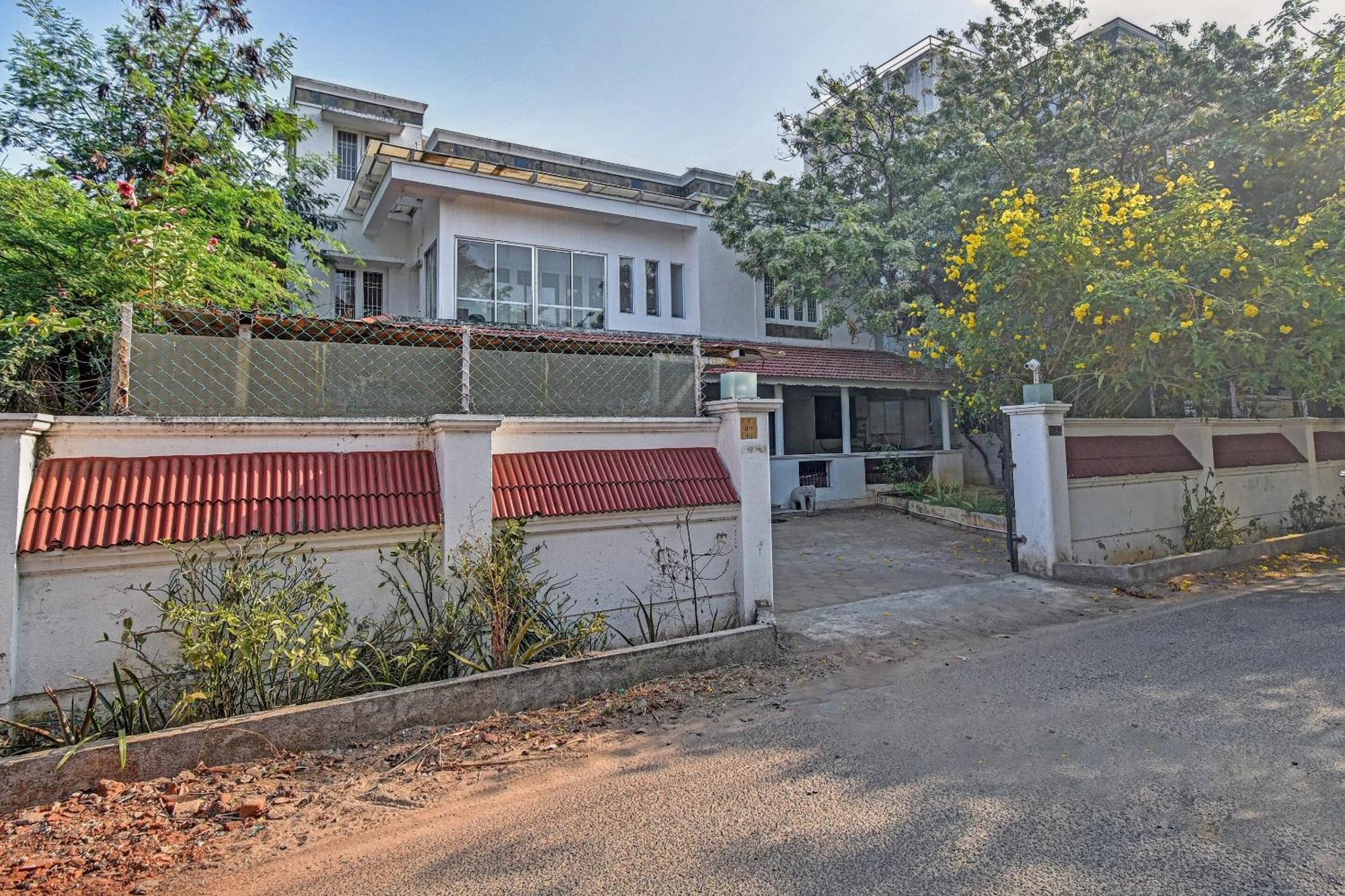 Hotel O Dakshin Villa Ecr Ченай Екстериор снимка