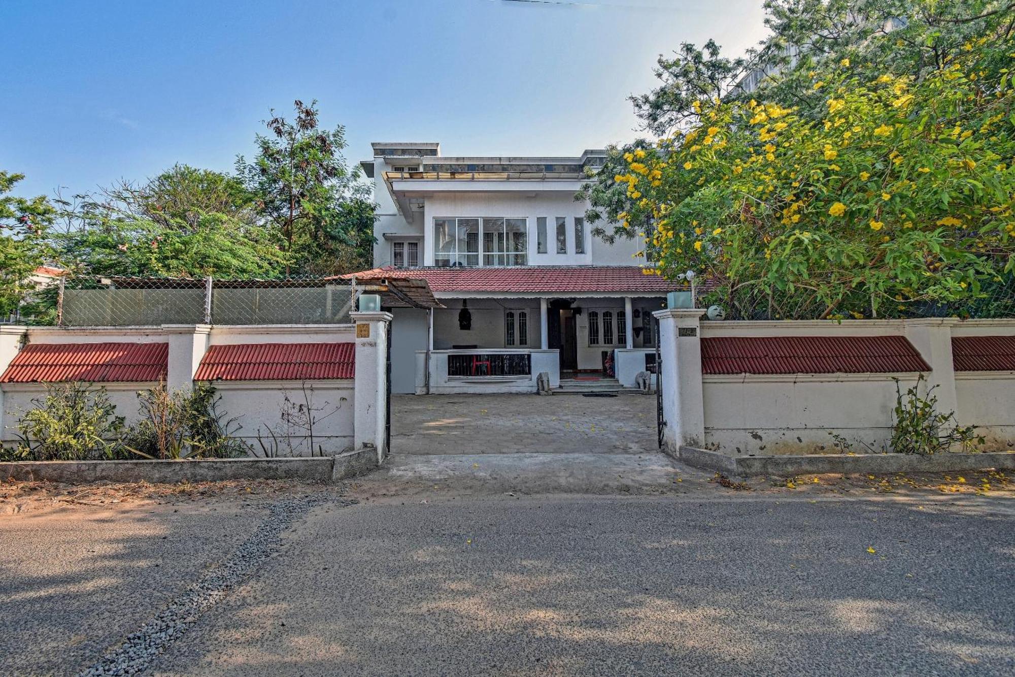 Hotel O Dakshin Villa Ecr Ченай Екстериор снимка